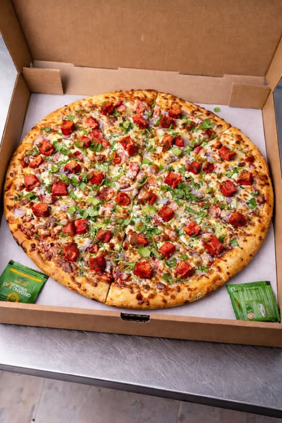 Tandoori Chicken Pizza