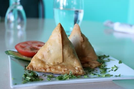 Veg Samosa (2 pcs)