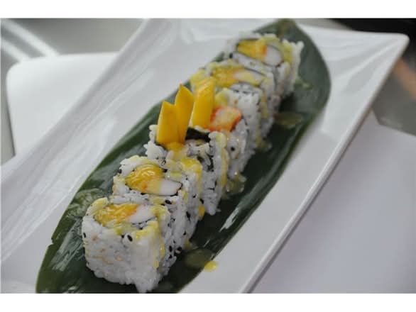 Mango & Crab Roll