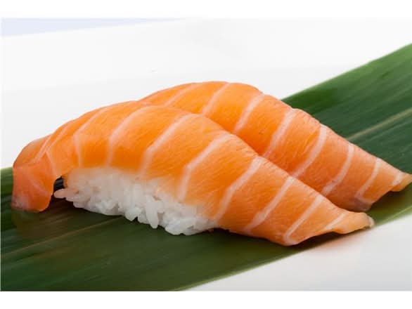 Salmon Sushi (2pcs)