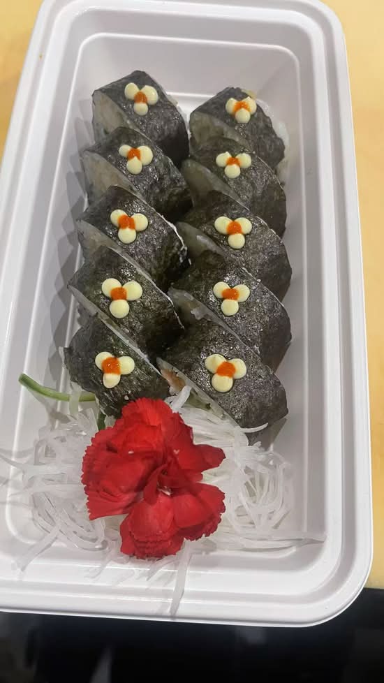 Pink Lady Roll