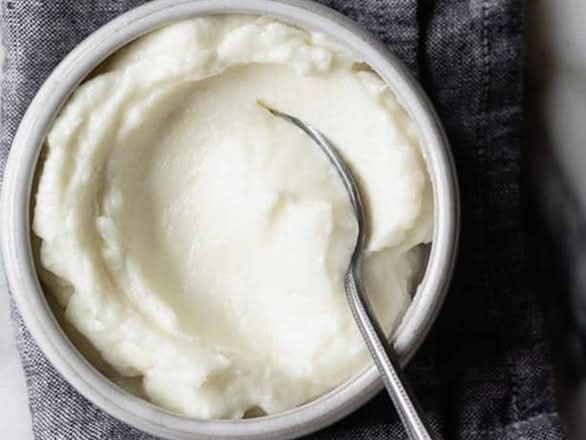 Garlic Sauce - توم