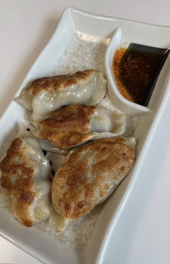 Pan Fried Pork Dumplings (4Pc)