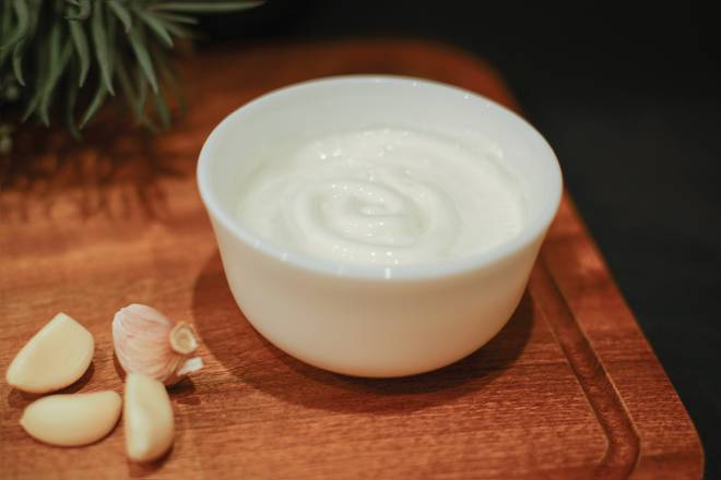 Garlic sauce 8 oz