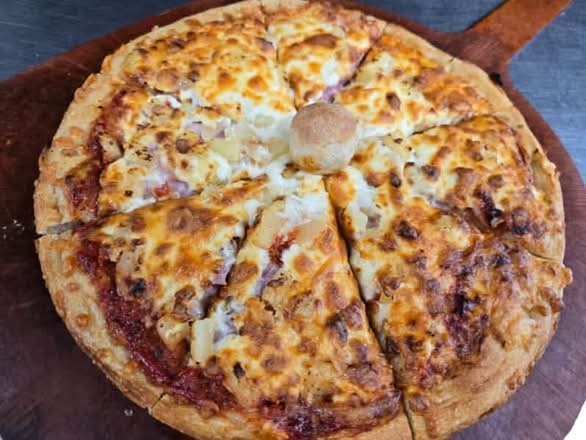Hawaiian Pizza