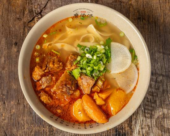 B04. Tomato beef noodles