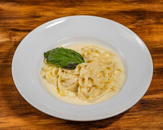 Fettuccine Alfredo