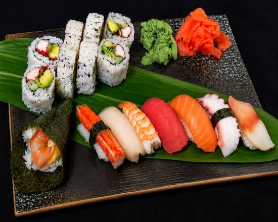 7 Sushi Combo (16pcs)