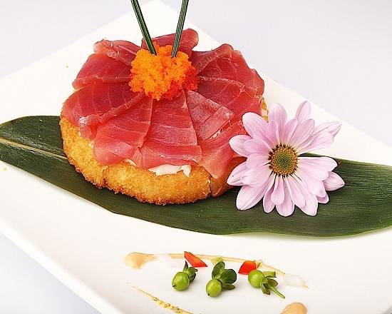 Tuna Pizza (6pcs)