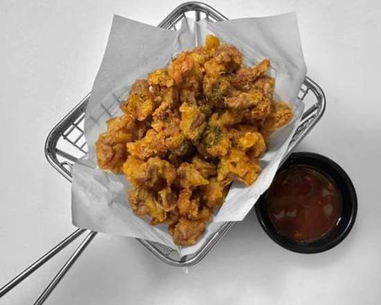 Fried Chicken Gizzard (닭똥집 튀김)
