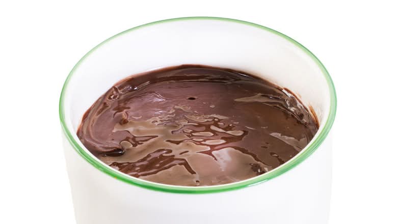 Cocoa-hazelnut spread (790 Cals.)