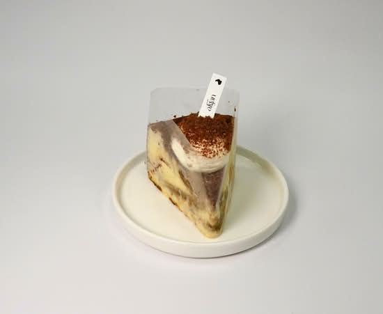 Tiramisu Basque Cheesecake