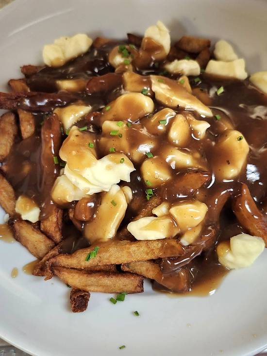 Poutine régulière / Regular Poutine