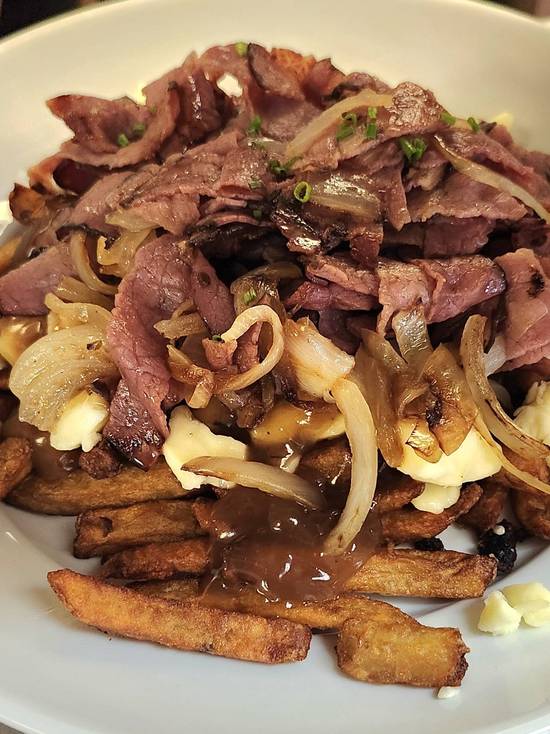 Poutine à la viande fumée / Smoked Meat Poutine