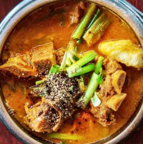 C11. Pork Back Bone Soup 뚝배기 감자탕