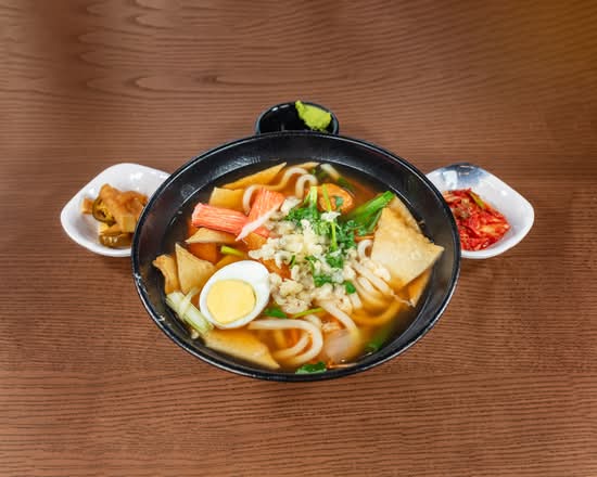 Udon with Fish Cake (어묵 우동)