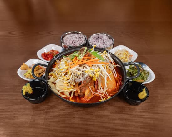 Pork Bone Hot-Pot (For 2) (감자탕 전골)