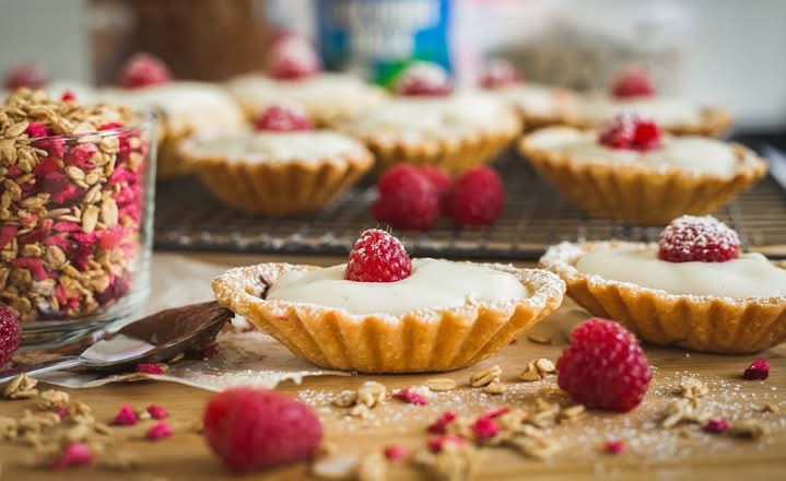 Coconut raspberry tart