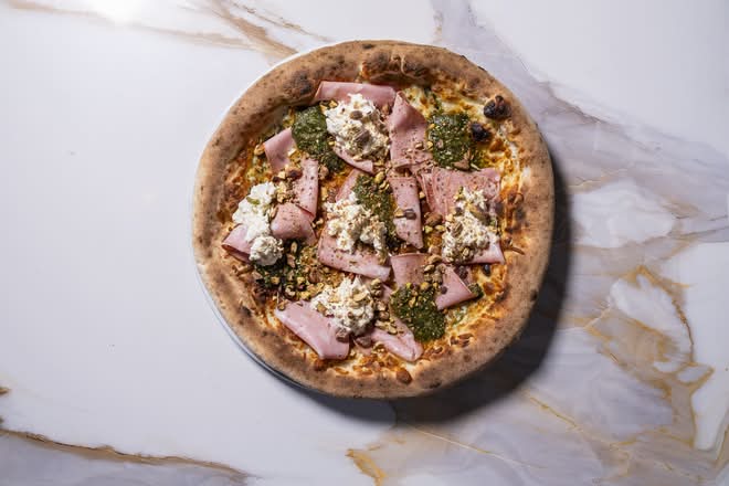 Pizza Mortadella Pizza