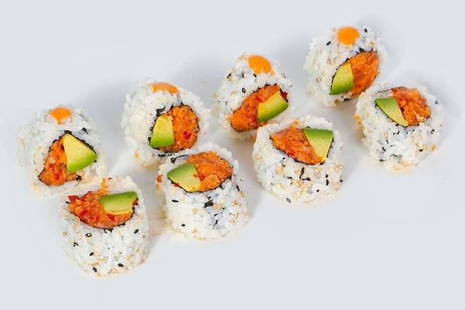 RR18 Spicy Salmon Avocado Roll
