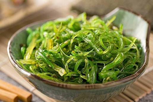 SL4 Wakame Salad