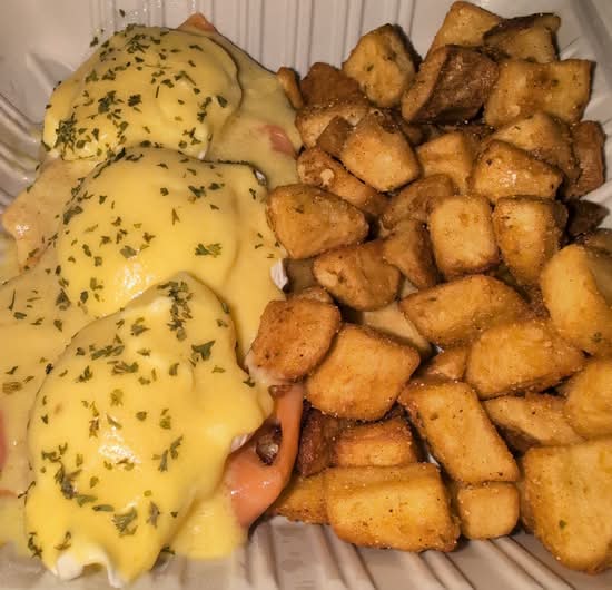 Smoked Salmon Benny