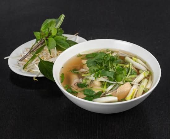 P6. Phở Gà Chặt (Farm Raised Chicken)