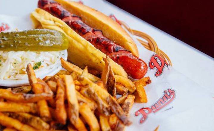 Hot dog jumbo au boeuf grillé / Jumbo Grilled All-Beef Hot Dog