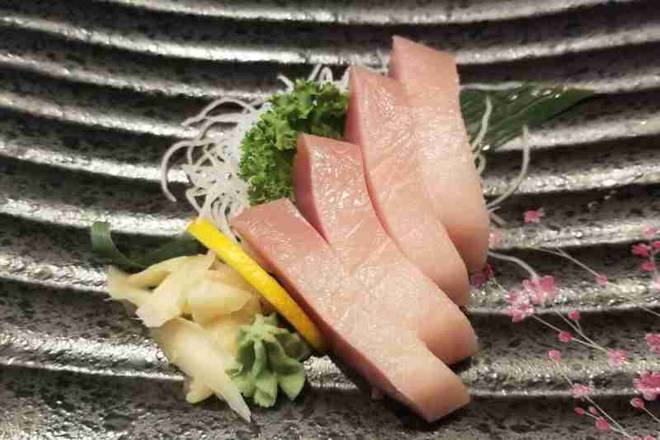 Tuna Sashimi (4 Pcs)