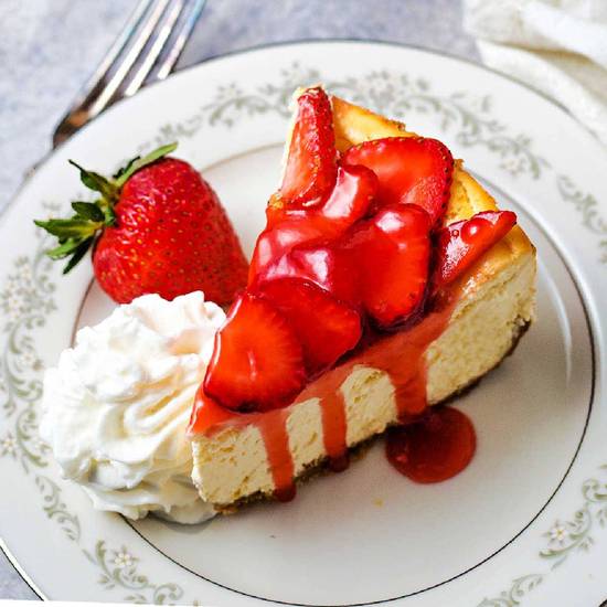 New York Style Strawberry Cheesecake