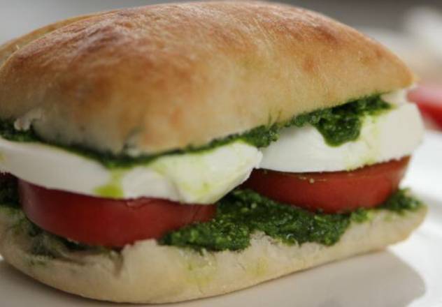 Pesto Sandwich