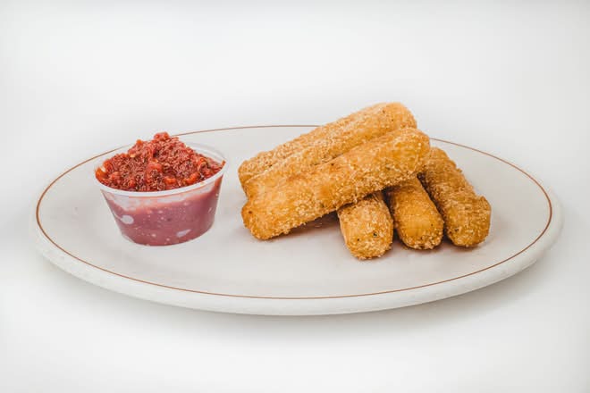 7. Mozzarella Sticks (8 Pcs)