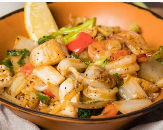 Aromatic Seafood Combination (Medium)