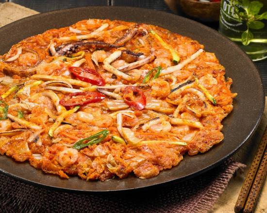 Kimchi Pancake with Seafood (해물 김치전)