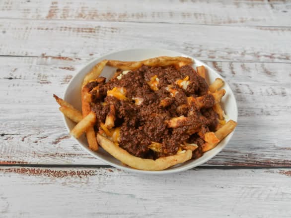 Chili cheese fries