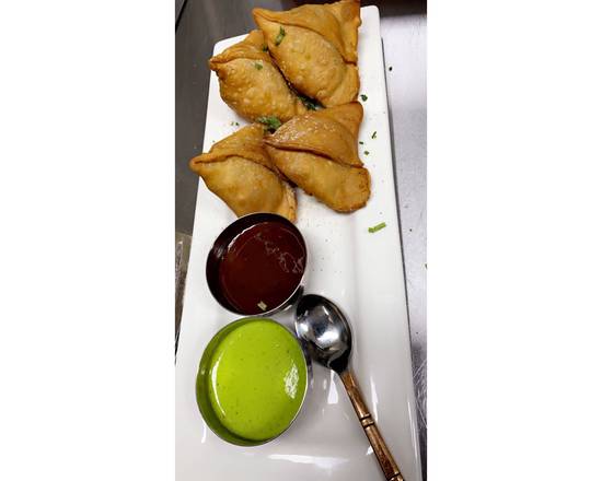 Veg Samosa (2PCS)