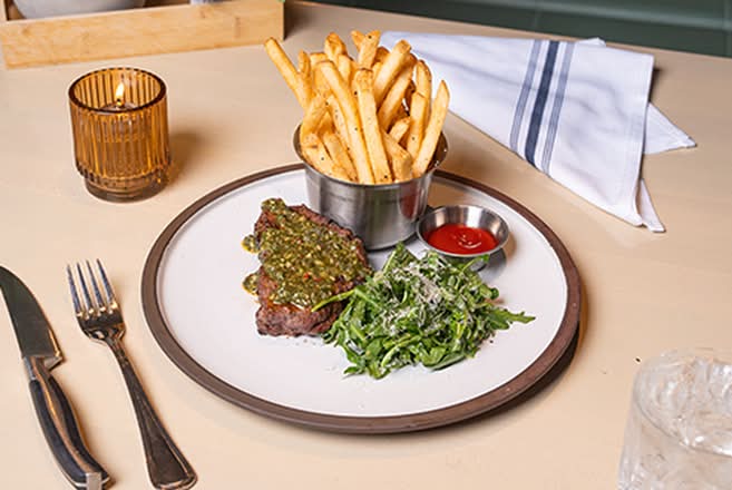 8 oz Steak Frites