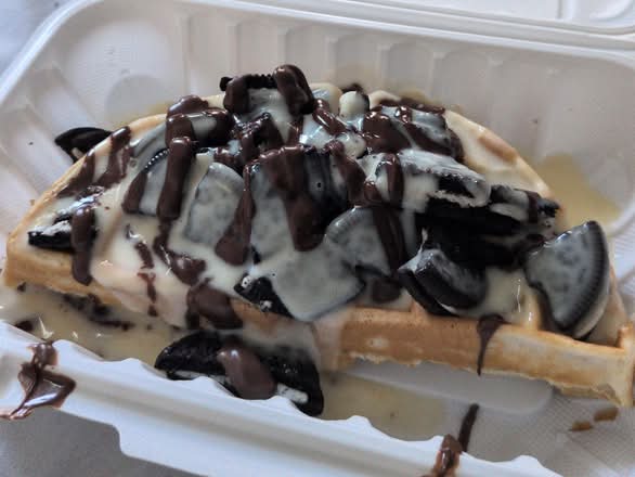 Crêpes babeurre avec Oreo et Nutella (Oreo Nutella Pancakes)