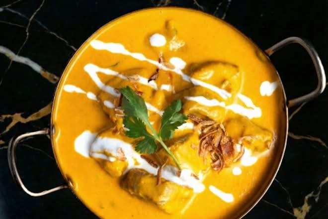 Chicken Korma (GF, Contains Nuts)