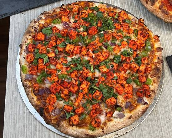 Shahi Paneer Pizza
