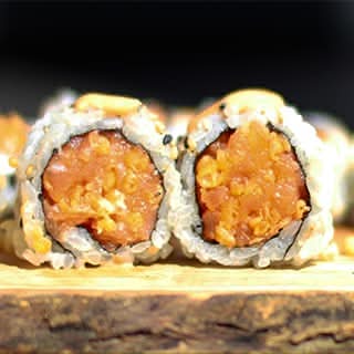 Spicy salmon Roll