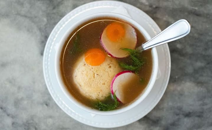 Soupe Matzah \ Matzah Ball Soup