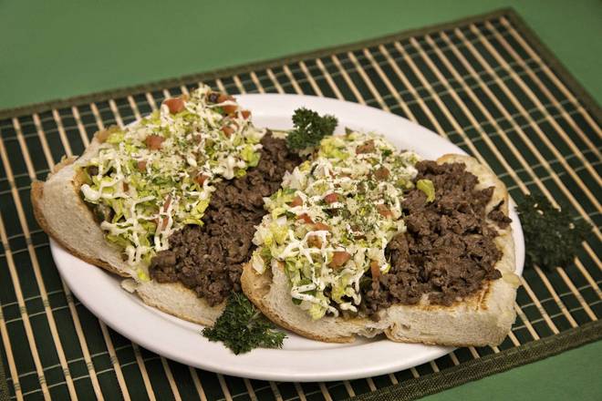 Beef and onion Sub