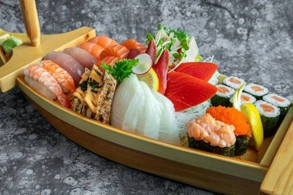 Mura Boat