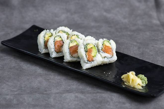 Avocado and Salmon Roll (8 pcs)