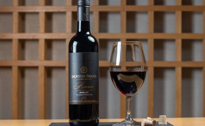 Jackson Triggs Merlot, 750ml bottle red wine (12%25 ABV)