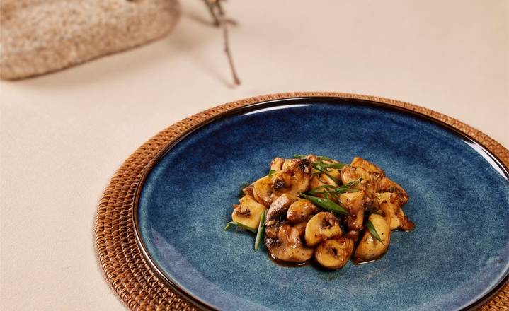 Sake Pan Fried Mushroom