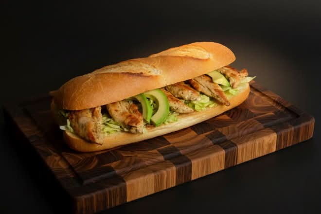 D-Lite Chicken Avocado Sandwich (D-Lite Chicken Avocado Sandwich)