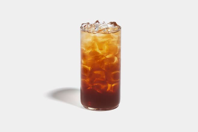 Peach Iced Tea / Thé noir glacé à la pêche