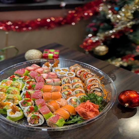 Holiday platter (114pcs)
